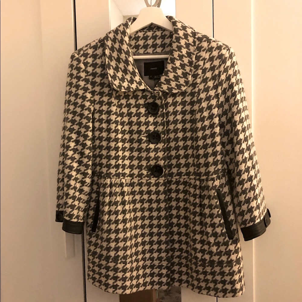 3/4 sleeve heather grey/cream Houndstooth coat